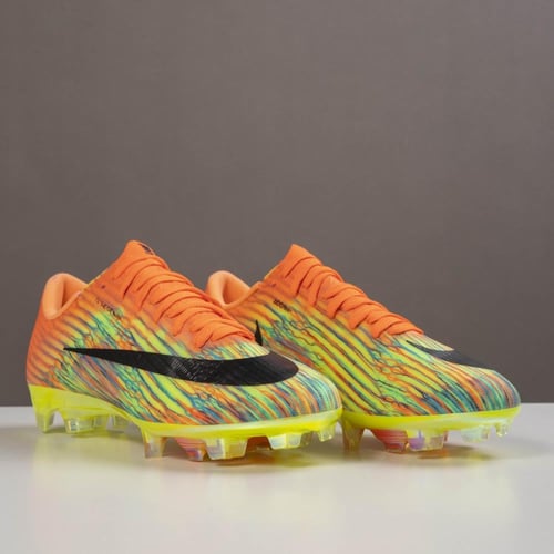 جزمة كرة قدم Nike