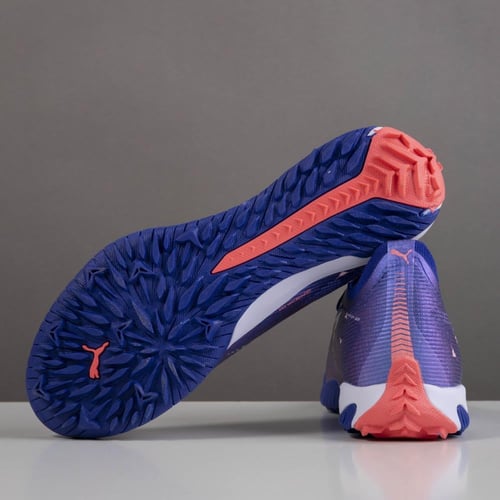 جزمة كرة قدم PUMA