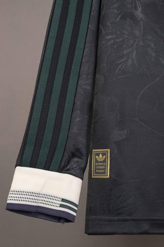 طقم يوفينتوس الاحتياطي 2026/2025