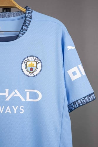 طقم مانشيستر سيتي الاساسي 2024/2025