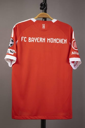 قميص بايرن ميونخ الاساسي 2026/2025