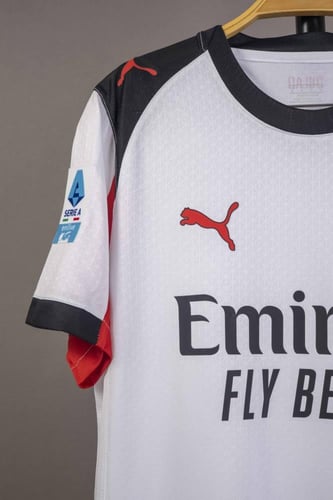 طقم ميلان الاحتياطي 2025/2026