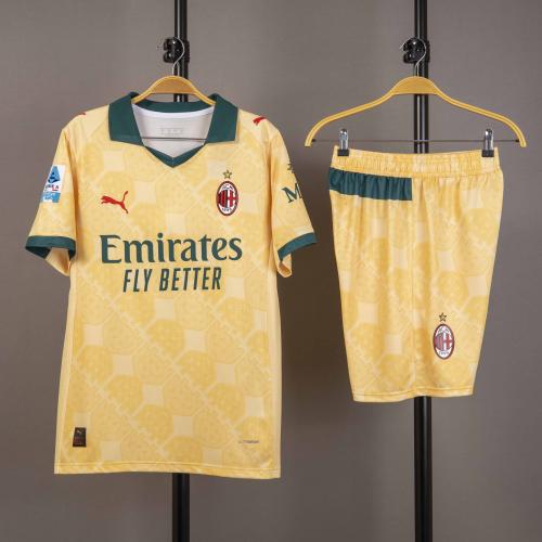 طقم ميلان الاحتياطي 2026/2025