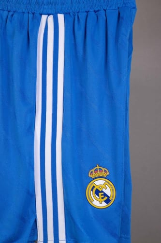 طقم ريال مدريد الاحتياطي كم طويل 2025/2026