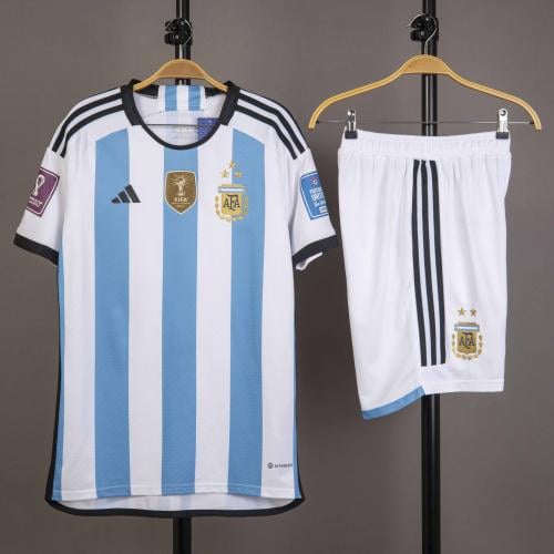 طقم الارجنتين كلاسيكي