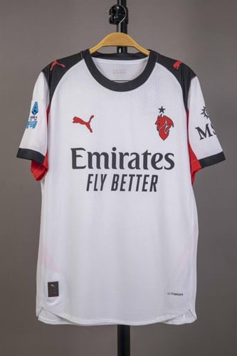 طقم ميلان الاحتياطي 2025/2026