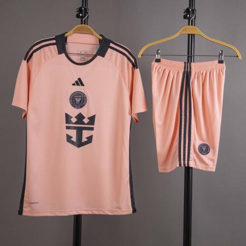 طقم انتر ميامي الاساسي 2024/2025