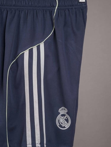 طقم ريال مدريد الاحتياطي اطفال 2025/2026