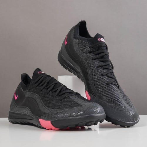 جزمة كرة قدم Nike