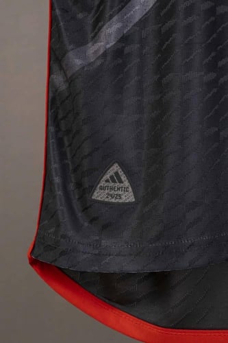 طقم ليفر بليت الاحتياطي 2025/2026