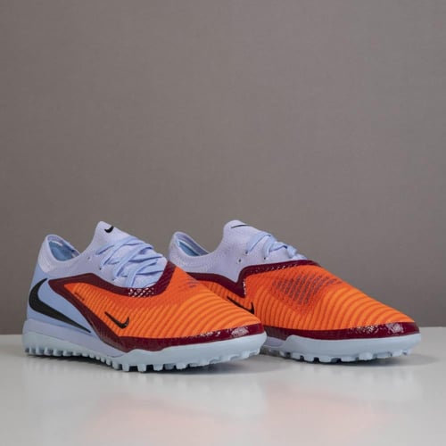 جزمة كرة قدم Nike