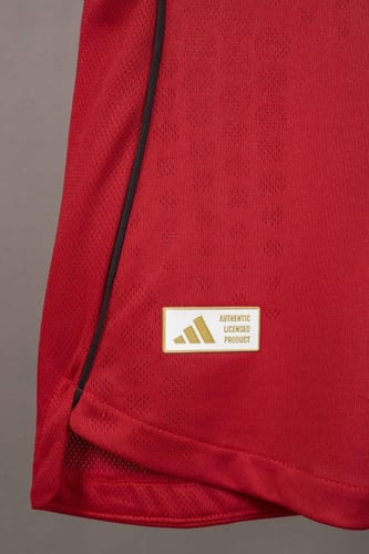 قميص مانشيستر يونايتد الاساسي 2025/2026