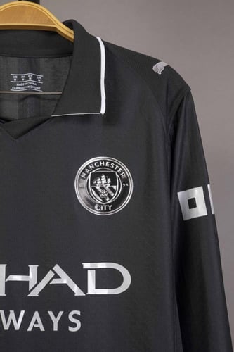 طقم مانشستر سيتي الاحتياطي 2025/2026