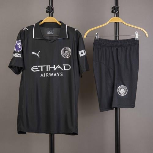 طقم مانشستر سيتي الاحتياطي 2025/2026 نسخة لاعبين