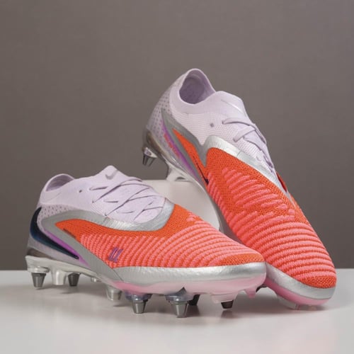 جزمة كرة قدم Nike