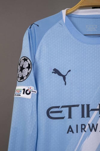 طقم مانشستر سيتي الاساسي 2026/2025