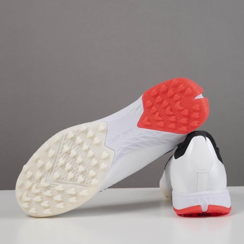 جزمة كرة قدم