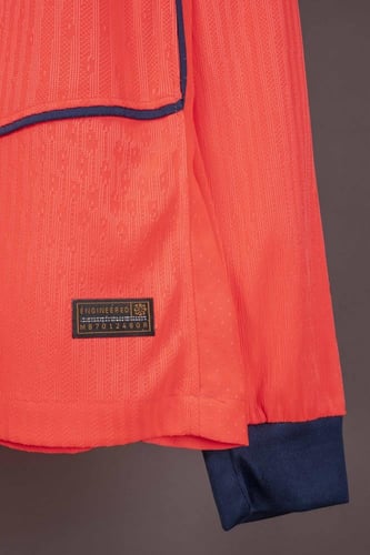 طقم برشلونة الاحتياطي كم طويل 2026/2025