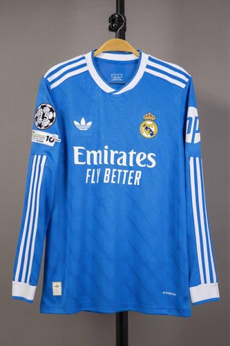 طقم ريال مدريد الاحتياطي كم طويل 2025/2026