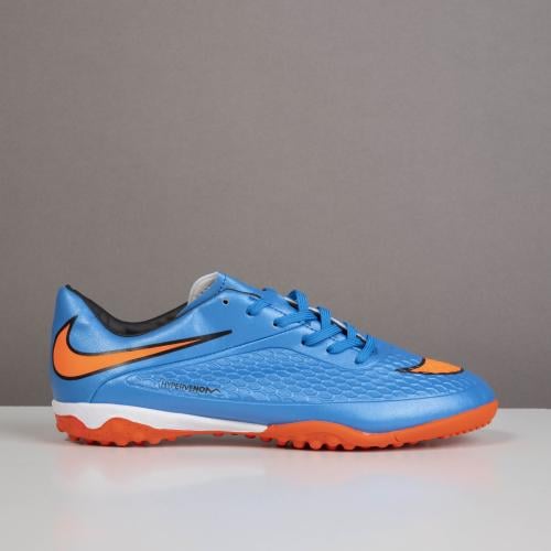 جزمة كرة قدم Adidas