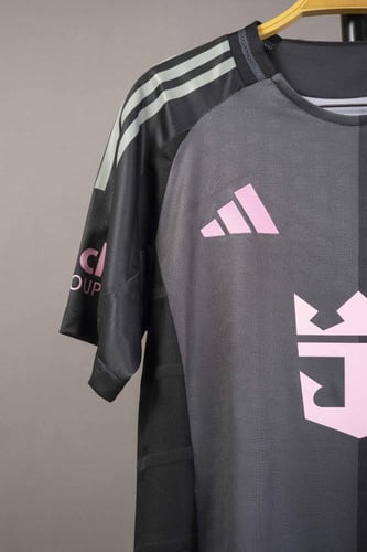 طقم انتر ميامي الاحتياطي 2025/2026