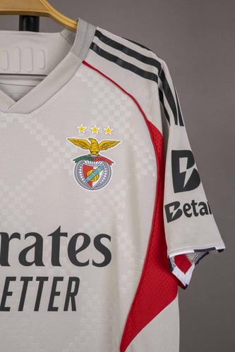 طقم بنفيكا الاحتياطي 2026/2025