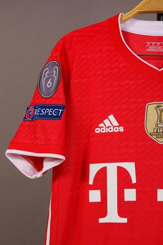 طقم بايرن ميونخ الاساسي 2020