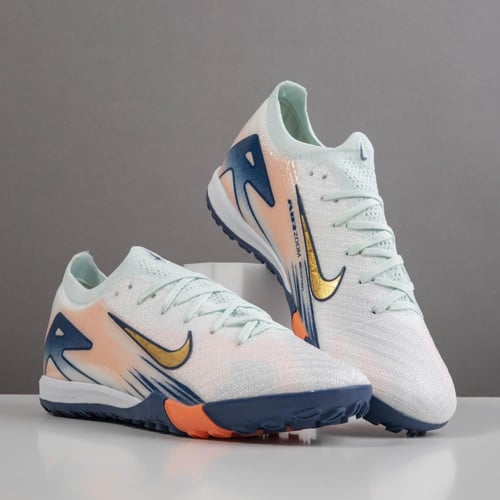 جزمة كرة قدم Nike