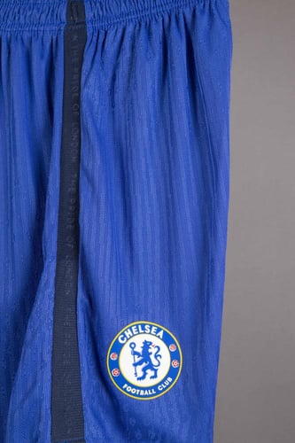 طقم تشيلسي الاساسي 2021