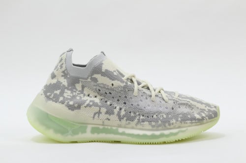 جزمة كاجوال اديدس