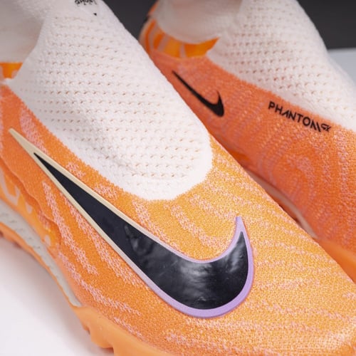 جزمة كرة قدم