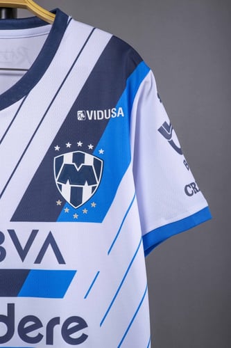 طقم مونتيري الاحتياطي 2023/2024