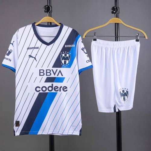 طقم مونتيري الاحتياطي 2023/2024