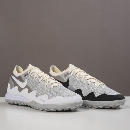 جزمة كرة قدم Nike