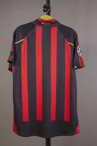 طقم ميلان الاساسي 2007