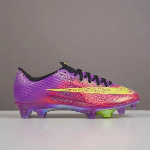 جزمة كرة قدم Nike