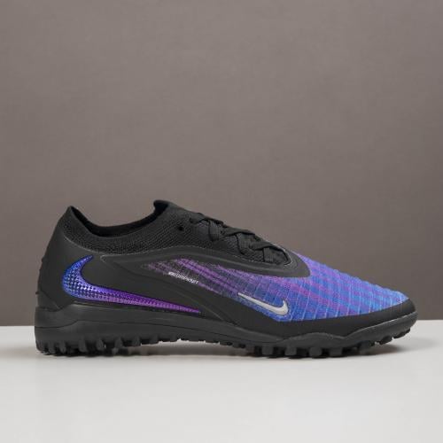جزمة كرة قدم Nike