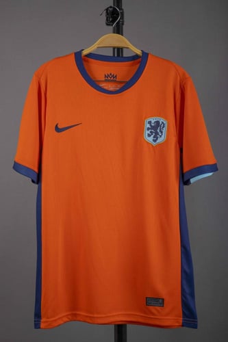 طقم منتخب هولندا الاساسي 2024/2025