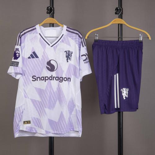 طقم مانشستر يونايتد الاحتياطي 2026/2025