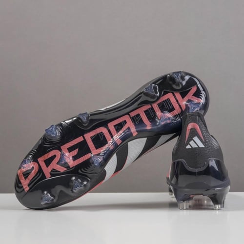 جزمة كرة قدم adidas