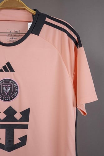 طقم انتر ميامي الاساسي 2024/2025