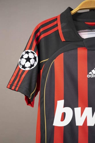 طقم ميلان الكلاسيكي 2007