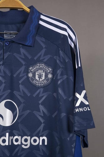 طقم مانشستر يونايتد الاحتياطي 2025/2024 | جامبو