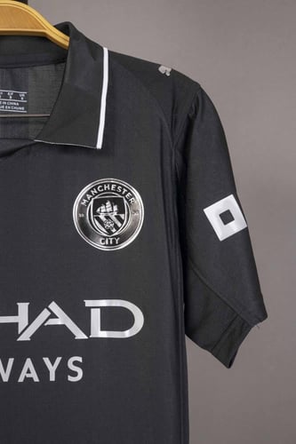 طقم مانشستر سيتي الاحتياطي 2025/2026