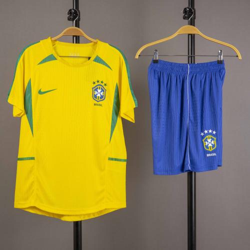 طقم منتخب البرازيل كلاسيكي 2002