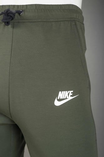 ترنك Nike