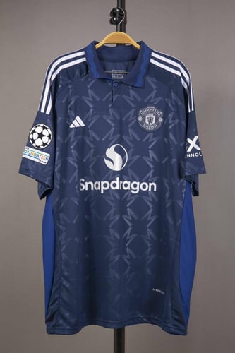 طقم مانشستر يونايتد الاحتياطي 2025/2024 | جامبو