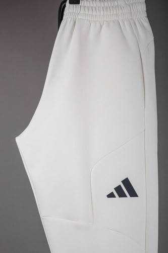 ترنك اديداس