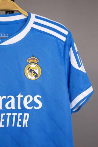 قميص ريال مدريد 2026/2025