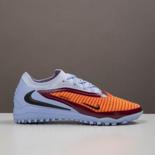 جزمة كرة قدم Nike